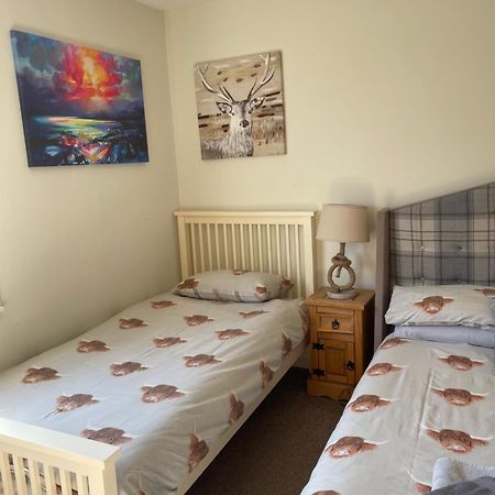 Charleston Apartment Self Catering 5 Min Drive From Town Centre 인버네스 외부 사진